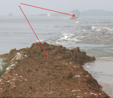 ну так то кадры с остатками "плотины" намекают, что от "плотины" там одно название :)