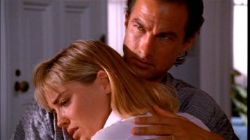 А начинала простой девчонкой... ;)