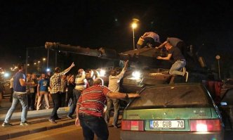 “Если идти против танка, то только на ВАЗ-2109!” Скоро на всех билбордах мира.