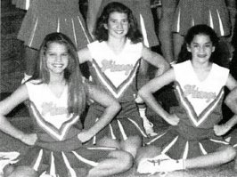 Джессика Симсон посредине?