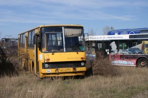Херь всё это. Вон в Новосибирске такое же место есть, и в Москве в районе Автозаводской, чё бы наши фотки не запостить? Кому какое дело чего там в Ирландии.