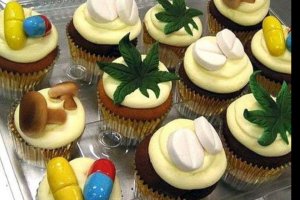 А вот так можно было бы поблагодарить доктора нарколога )))