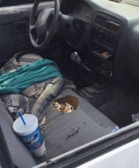 Когда заводом изготовителем пепельница не предусмотрена)))