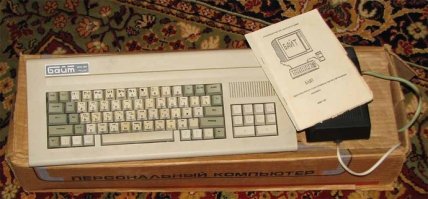 Игры из прошлого: современные дети впервые играют в приставку Dendy 