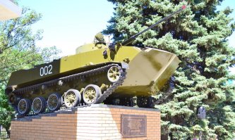 БМД в Луганске, к 85-летию ВДВ