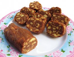 Можно и орехи добавить