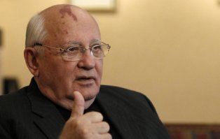 Десять лысых кинозлодеев "со всяким дерьмом на лице"