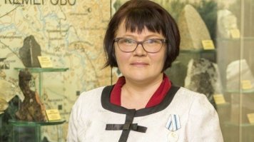 Просто хотел в глаза таким "людям" посмотреть.