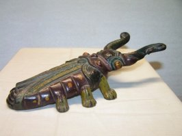 У меня в далёких 80-х такой жук жил