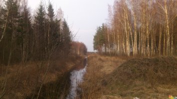 Был у меня когда то SonyEricsson LТ18i и фоткал ничуть не хуже. Зачем платить больше?