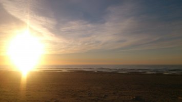 Был у меня когда то SonyEricsson LТ18i и фоткал ничуть не хуже. Зачем платить больше?