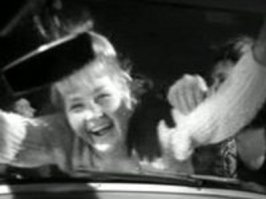 "Симочка, это же не пляж. Что ты ложишься?! Это же полировка"