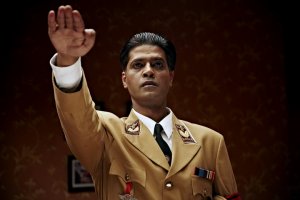 Это Вы белокурую бестию в индийском кино не видели.