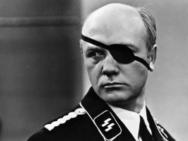 20 красивых актеров, которым идёт военная форма