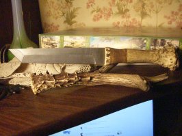 Хотелось нож и руки чесались...(первый раз делал подобное изделие..)