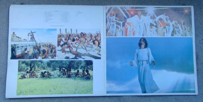 Как раз купил себе на память неделю назад в Бельгии. Причём, с вкладышем. Один из первых выпусков. Качество, конечно, уже не то. Но тут же дело в ностальгии...