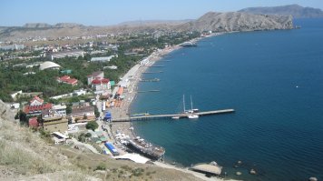 Вид на Судак с Генуэзской крепости