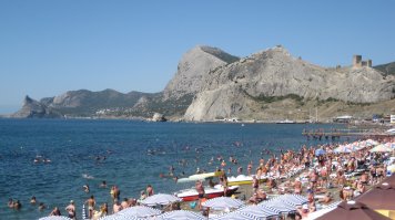 Вид на Генуэзскую крепость с Судака