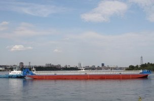 И вообще судостроение ожило:

Сегодня на Красноярской судостроительной верфи спущена на воду баржа-площадка «БП-3009» 

22 июля на АО «ССЗ «Вымпел» состоялся торжественный спуск на воду катера проекта 21980 шифр «Грачонок» заводской номер 01222.