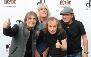 BACK IN BLACK вышел аж 36 лет назад
