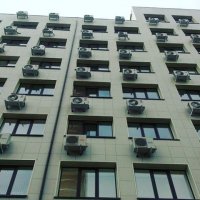 Эта фотка должна быть кошмаром перфекциониста, когдиционеры не все одного вида