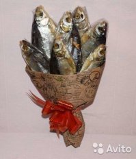 И я там был,
Пиво с рыбкой пил,
Тут и сказочке конец,
Кто дослушал - молодец!