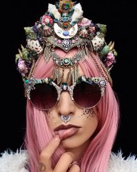 Особенно вот эта "хороша"!