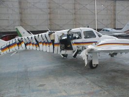 так выглядит самолёт "нарезаный" винтом другого самолёта