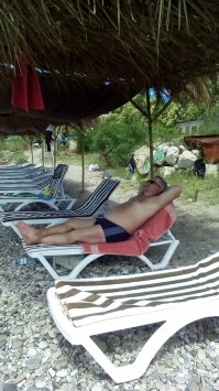Абхазия, Новый Афон, 16.06-07.07.2016 года, народу мало, море чистейшее, места великолепные, цены приемлемые. В Крым не поеду.