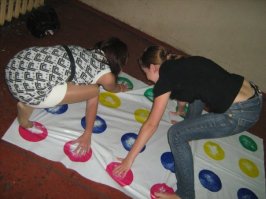 30 забавных оптических иллюзий из рубрики "Показалось"