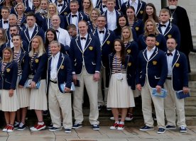 Россия не оставила без ответа этот оскорбительный выпад: российские олимпийцы поедут в Рио в цветах флага США. Только звездочек не хватает.