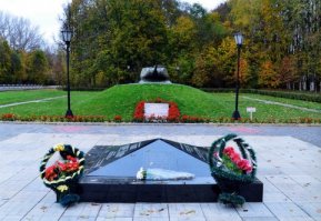 На этом месте бригада Катукова неделю сдерживала 2ю танковую группу Гудериана