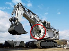 Кто знает, почему на обычном экскаваторе гидроцилиндр подъёма стрелы установлен штоком вверх.
А на больших по грузоподъёмности (как на видео, например) - штоком вниз?