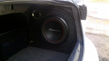 А я сабвуферы из эпоксидки леплю...