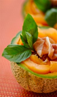 Можешь и бекончик приложить сверху))