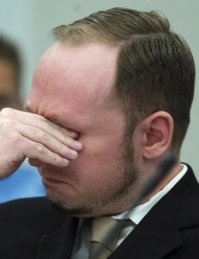 Девочка из телефонной будки нашла своего спасителя спустя 22 года