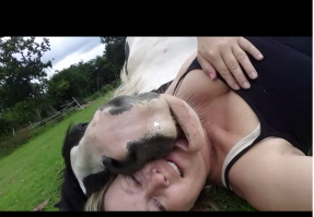 Я думал у нее лицо такое