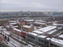 фото сделано в конеце 13-го
уже тогда это было унылое зрелище
здания откуда делалось фото уже нет