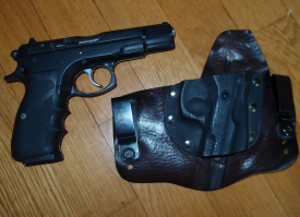 А я продаю свой 9 мм CZ-75B.