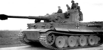 Тигр-то тут причем?! 

Тигр - танк. 
Фердинанд - САУ.

Для сравнения. 

Тигр.
Фердинанд. 
СУ-76М.

Последние немного схожи. 
Но наша САУ, увы, - труба пониже и дым пожиже, потому и "голожопый".