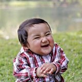 К слову.
Про Белоруссию...

Знакомые поехали отдыхать в санаторий. Думали спокойно будут пользоваться там Wifi. Как они привыкли им пользоваться в кафе,в метро,в других местах,в своем городе откуда приехали. А в санатории им сказали,что "вай-фай у нас платный,потому что интернета у нас нет,мы его сами покупаем. Вот покупайте карточку с вай-фаем на 4 дня и пользуйтесь".:)