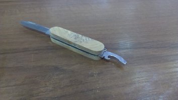 А тут накладку с ножа потерял, так с паркетины "срукожопил" :)