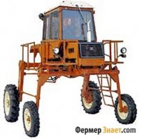 Т-25К
Он был спроектирован для работы с высокими сельскохозяйственными культурами. При прежней мощности и функциональности, производители существенно увеличили клиренс машины. Таким образом, дорожный просвет увеличился до 150 сантиметров.
Посовременнее: BOGUSLAV IBIS-2500-18П  
Самоходный опрыскиватель имеет большой клиренс (1500 мм) и способен менять ширину колеи, что обеспечивает эффективную обработку технических культур (подсолнечник, рапс).