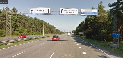 Там все очень грамотно и четко, просто надо быть внимательным в стране в которую едешь отдыхать или в гости. Либо смотреть на знаки и предупреждения либо перед поездкой гуглить о подводных камнях. До представленной вами фотки есть дублирование её же, и плюс к тому до нее есть еще не маленький плакат, где написано, что для туристов и бла бла бла въезд платный 2 евро!