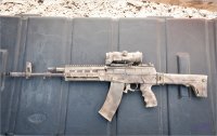 В Counter Strike я обычно вот эту отбираю у бандитов - лучший автомат в игре.



А уж когда добираюсь до scar-20, враги приползают на коленках и сами себя в голову, чтоб не мучаться! :))