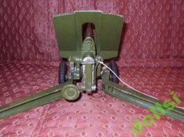 Вот еще пару забавных игрушек того времени.