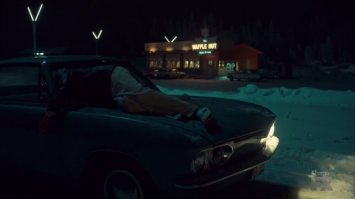 Только недавно смотрел "Фарго-2". Круто! Там такая же фигня в начале.