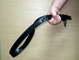 Простое устройство от протечек (именно таких). Есть дома у каждого.