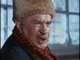 Что произойдет, если бросить кусок натрия в воду