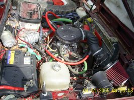 на 400мл расточили, это до силумина что ли?! Что то я не удивлен, что его продают... 

Уникальный проект, лада-самара, в крохотный кузов обычного хетч бека втиснут мощный агрегат от лада "нива" объемом 1.7 и расточенный до 2.2
стекла тонированы установлены уникальные штампованные диски. Тюнинг скорее всего был произведен местными мастерами и не имеет отношения к известному ателье "Тюнинг-херюнинг"